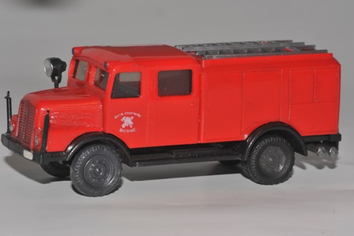 DDR-Modell h0: S4000-Feuerwehr-TLF-16